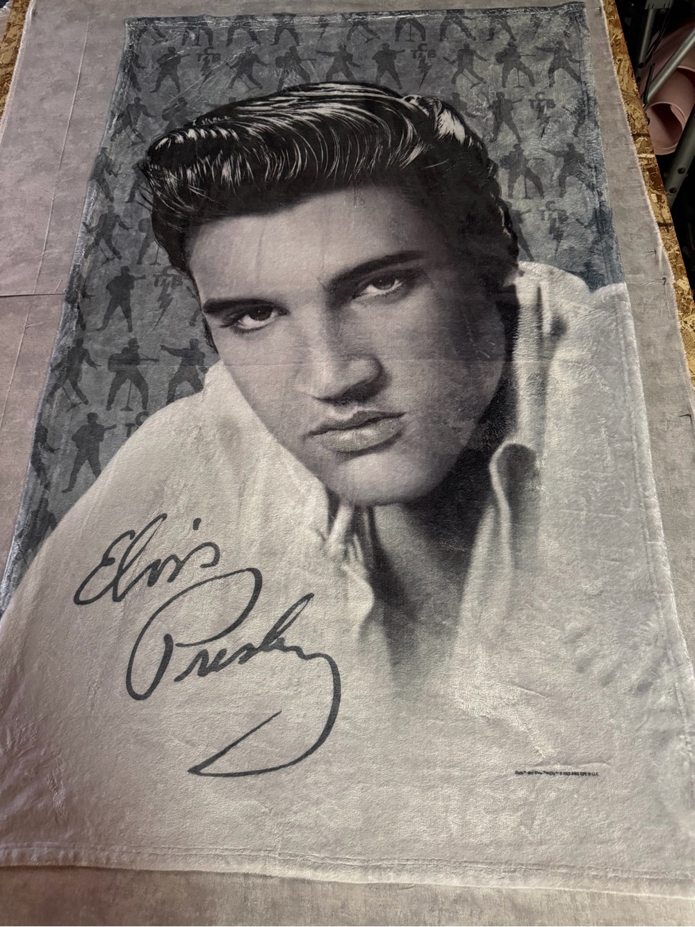 Elvis Presley Silky Touch Throw Blanket 36" x 58"